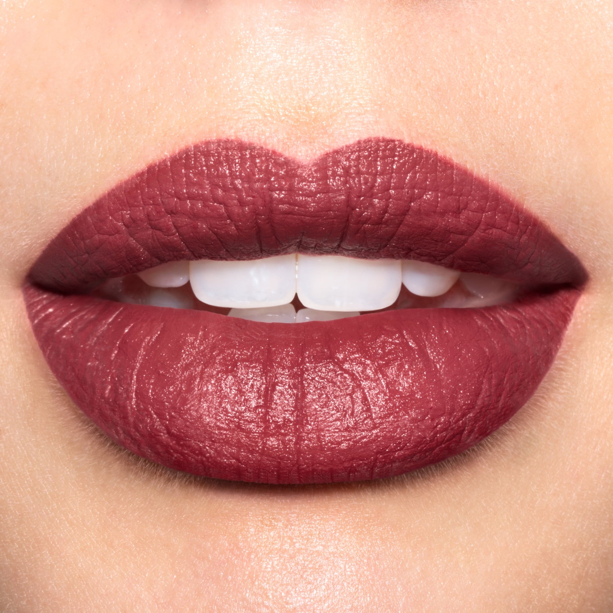 Revlon Super Lustrous The Luscious Mattes Lip Stick, High Impact with Moisturizing Velvety Formula, Matte Finish, Show Off
