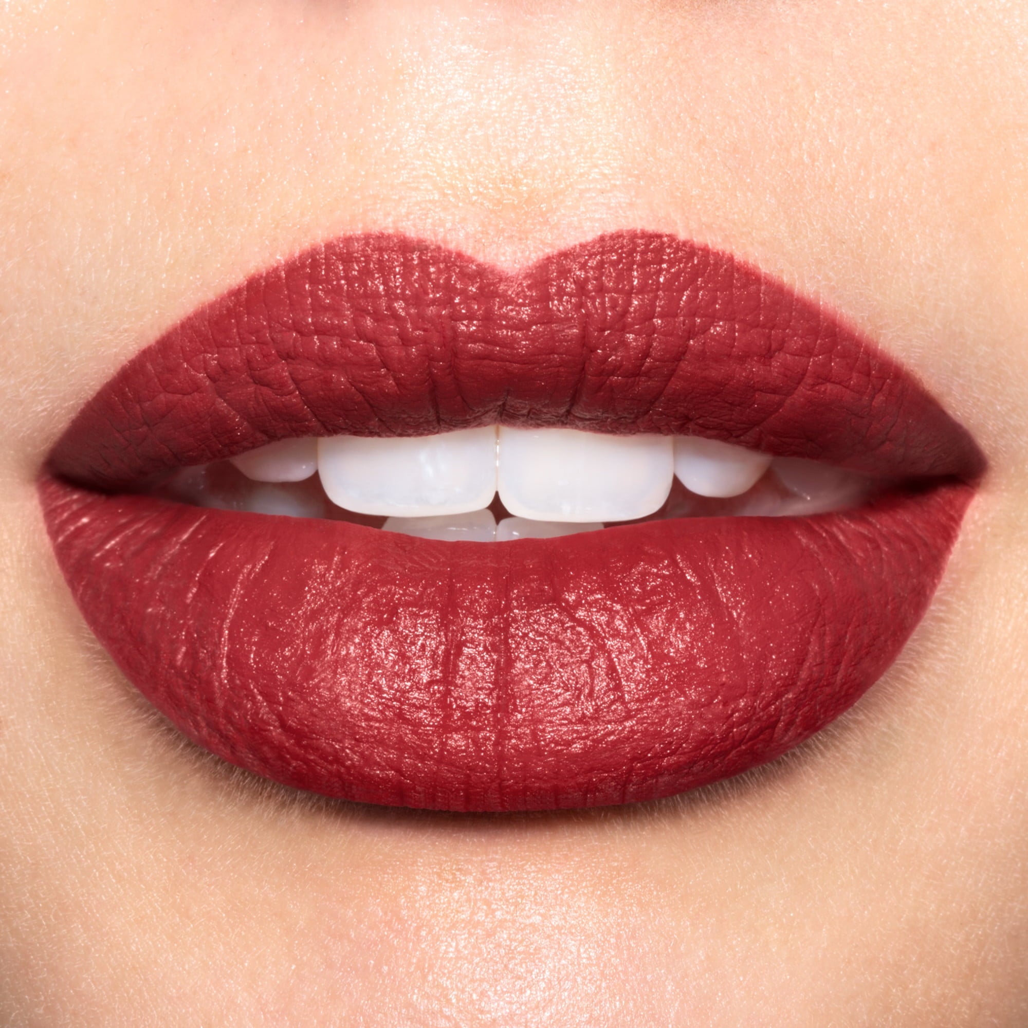 Revlon Super Lustrous The Luscious Mattes, Getting Serious